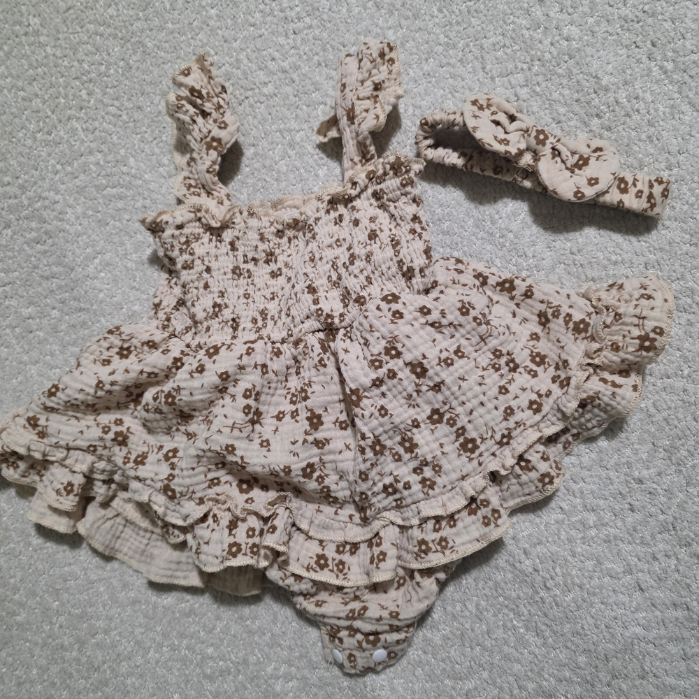 Floral Ruffle Baby Dress Bundle - Picture 2 of 8